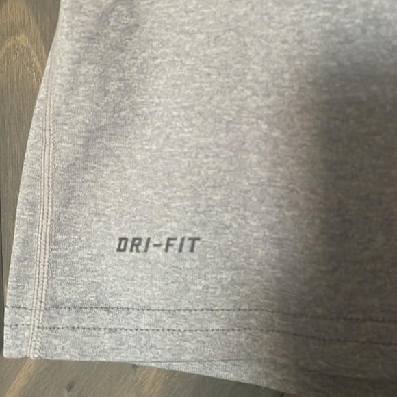 Nike Dri-Fit S/S T-Shirt - Picture 2 of 5